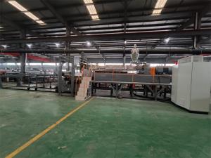 PE卷材擠出機_PE卷材擠出機_佳德